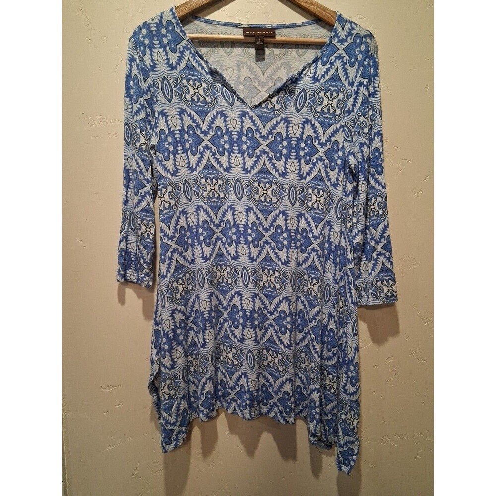 Dana Buchman Women's Size S Long Sleeve Shark Bite Hem Blue White Vacation Beach